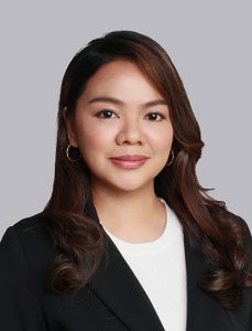 Division Manager B. Jenniffer